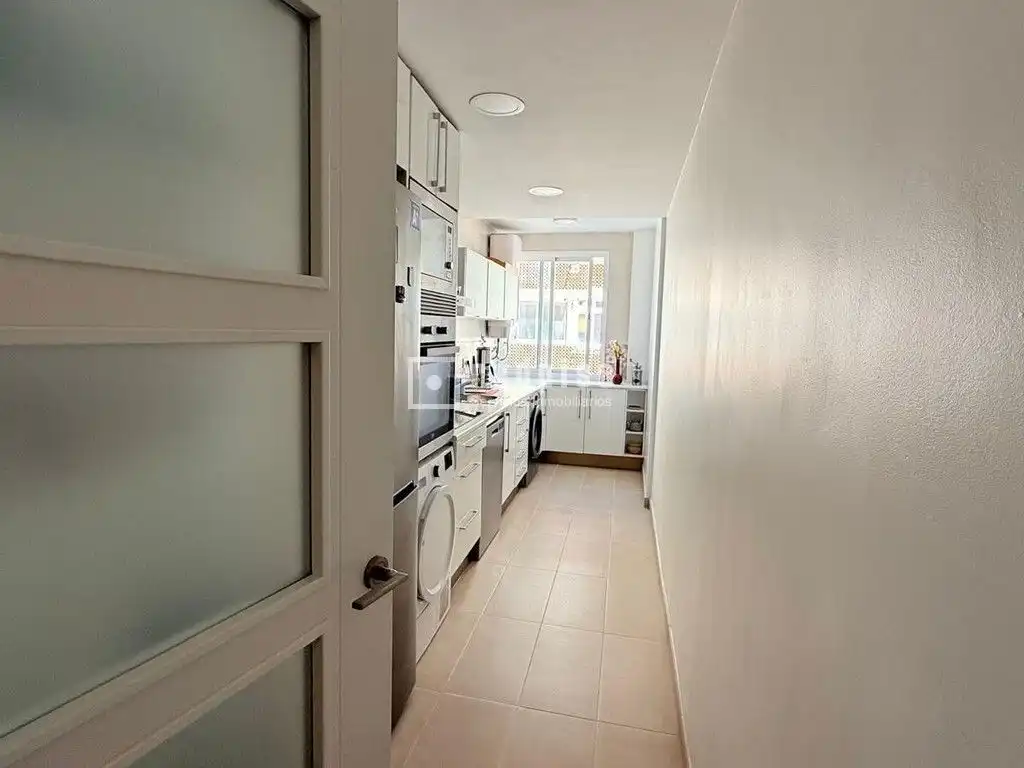 Küche von Wohnung zur Miete in Málaga mit Parkett, Terrasse und Möbliert