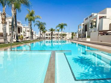 Apartament amb piscina en venda a Los Balcones