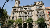 Exterior view of Flat for sale in  Barcelona Capital  with Air Conditioner, Heating and Private garden