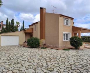 Exterior view of House or chalet for sale in Mutxamel  with Air Conditioner, Heating and Private garden