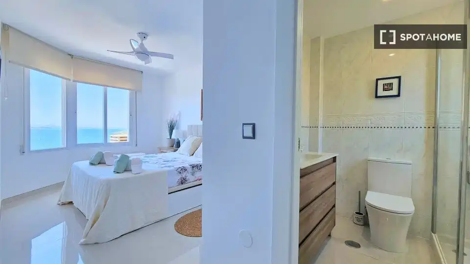 Habitació a Zona Galúa - Calnegre