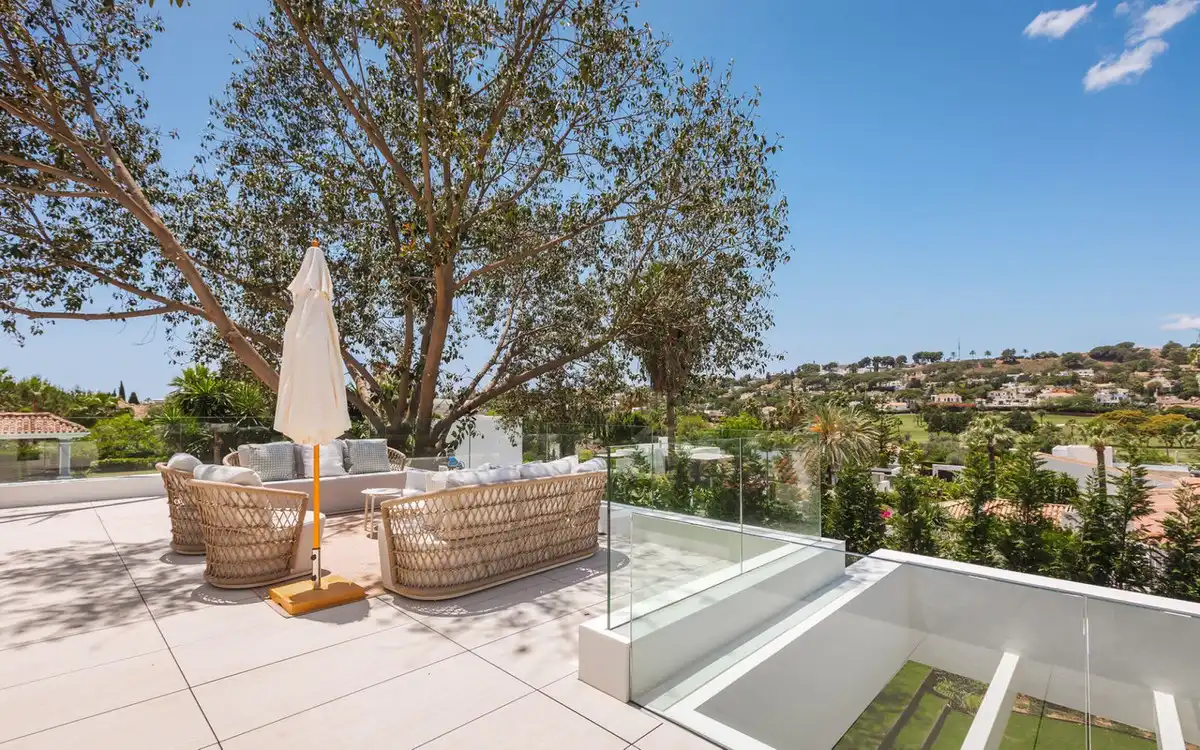 Detached house with pool for sale in Nueva Andalucía, imagen 16
