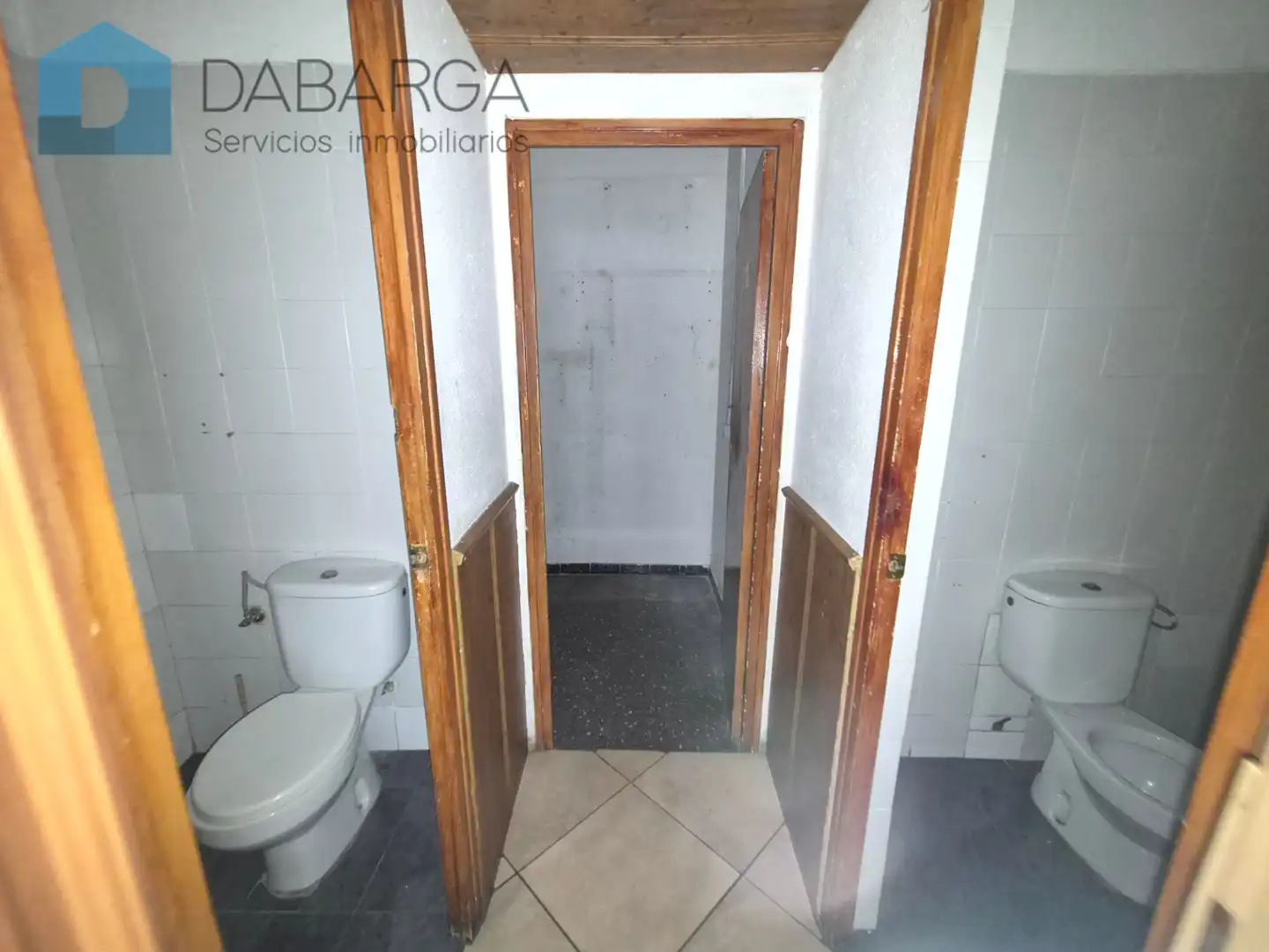 Bathroom of Commercial properties for rent in Ajuntament-Maragall
