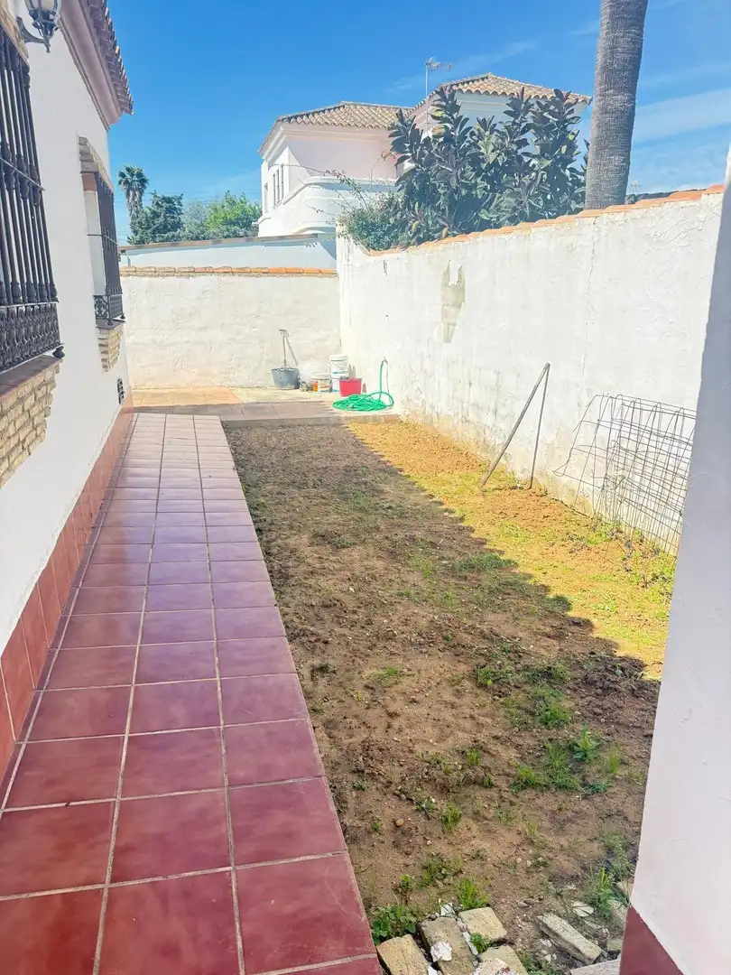 Garden of Houses for sale in Chiclana de la Frontera  with Air Conditioner, Private garden and Terrace