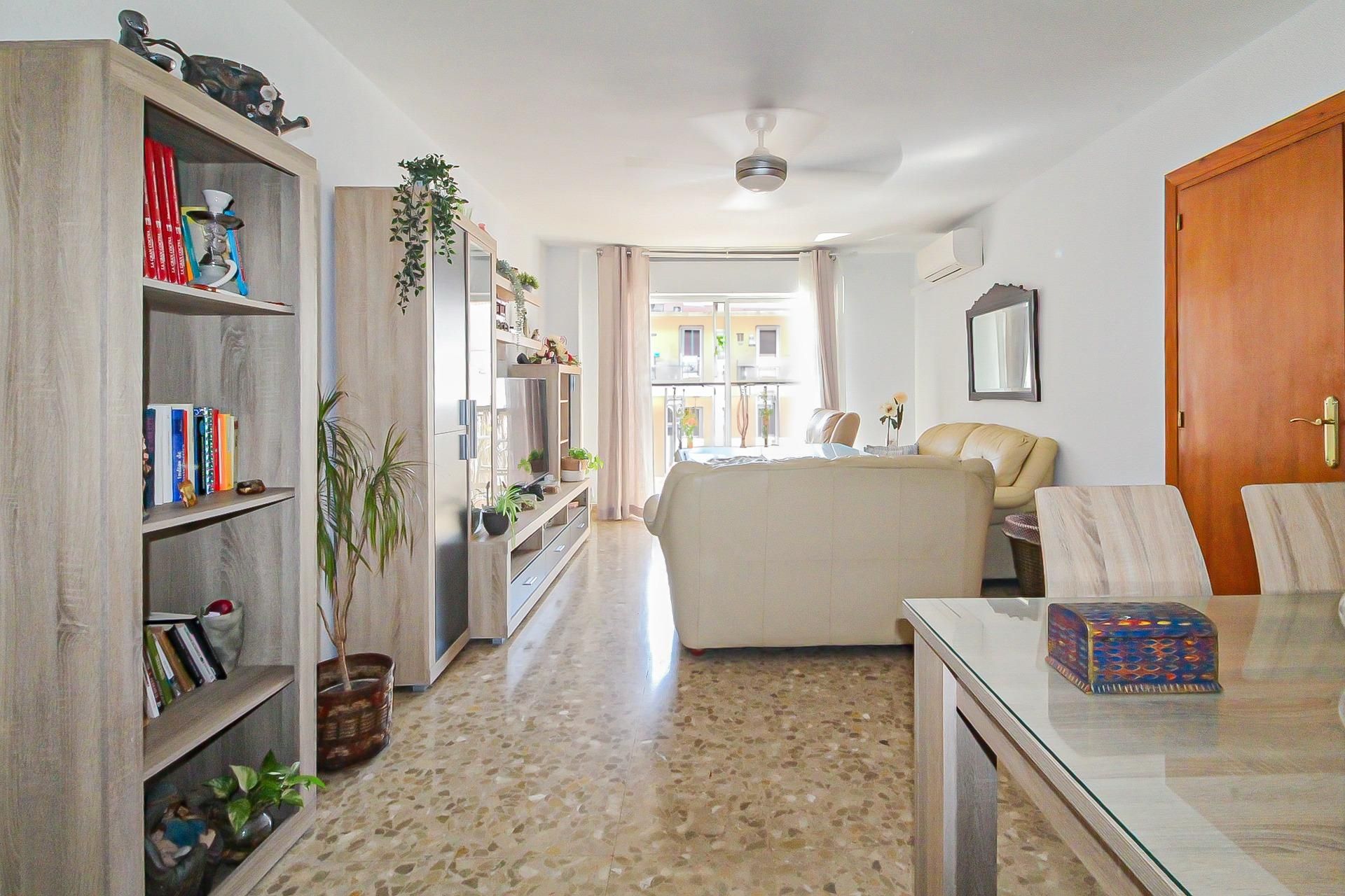 Dormitori de Pis en venda en Salobreña amb Balcó