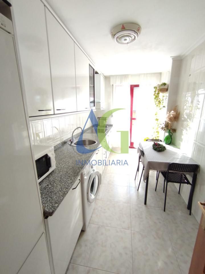 Cocina de Piso en venta en San Andrés del Rabanedo con Calefacción, Parquet y Terraza