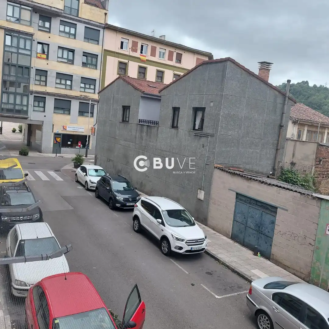 Aparcament de Pis en venda en Langreo amb Calefacció, Terrassa i Traster