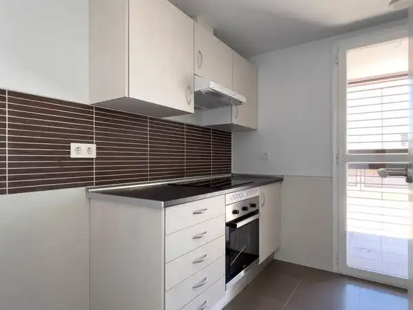 Kitchen of Flat for rent in Madrid  with Storage room, Pets allowed and Community pool