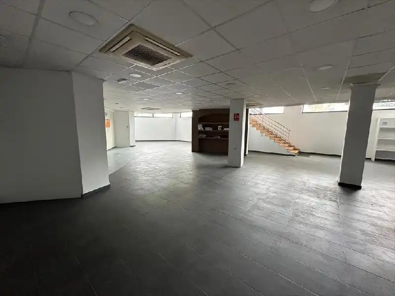 Local en venta en Valencia con Aire acondicionado