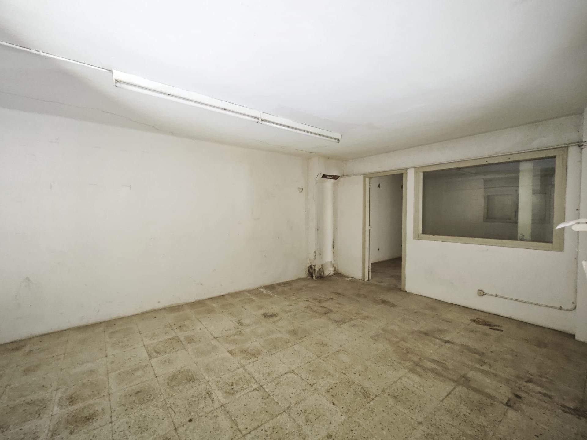 Premises for sale in Avinyó