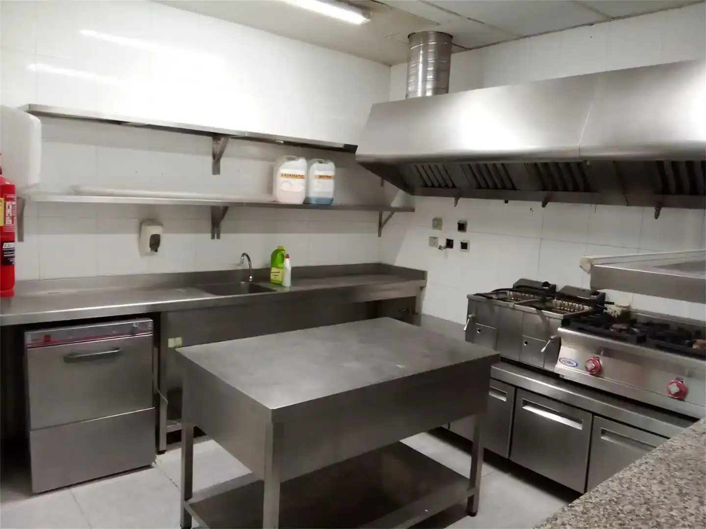 Kitchen of Commercial properties for sale in Oseiro