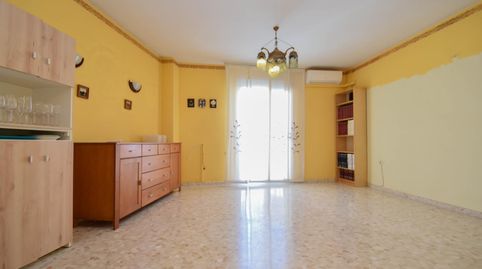 Foto 2 de Piso en venta en Calle Doctor Jimenez Rueda, 28, Atarfe, Granada