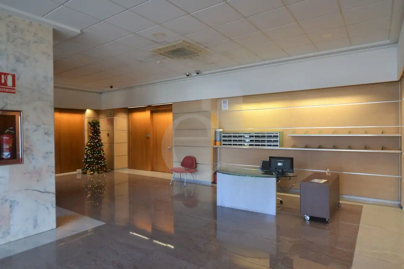 Büro zur Miete in TRAGINERS, Vara de Quart