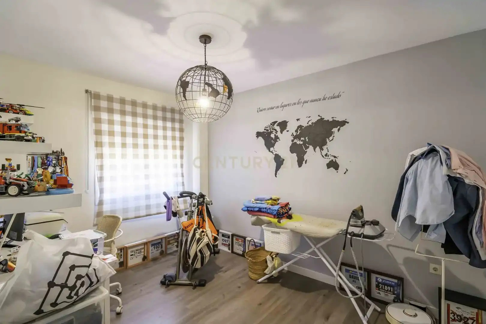 Bedroom of Flat for sale in Fuengirola  with Air Conditioner, Storage room and Swimming Pool