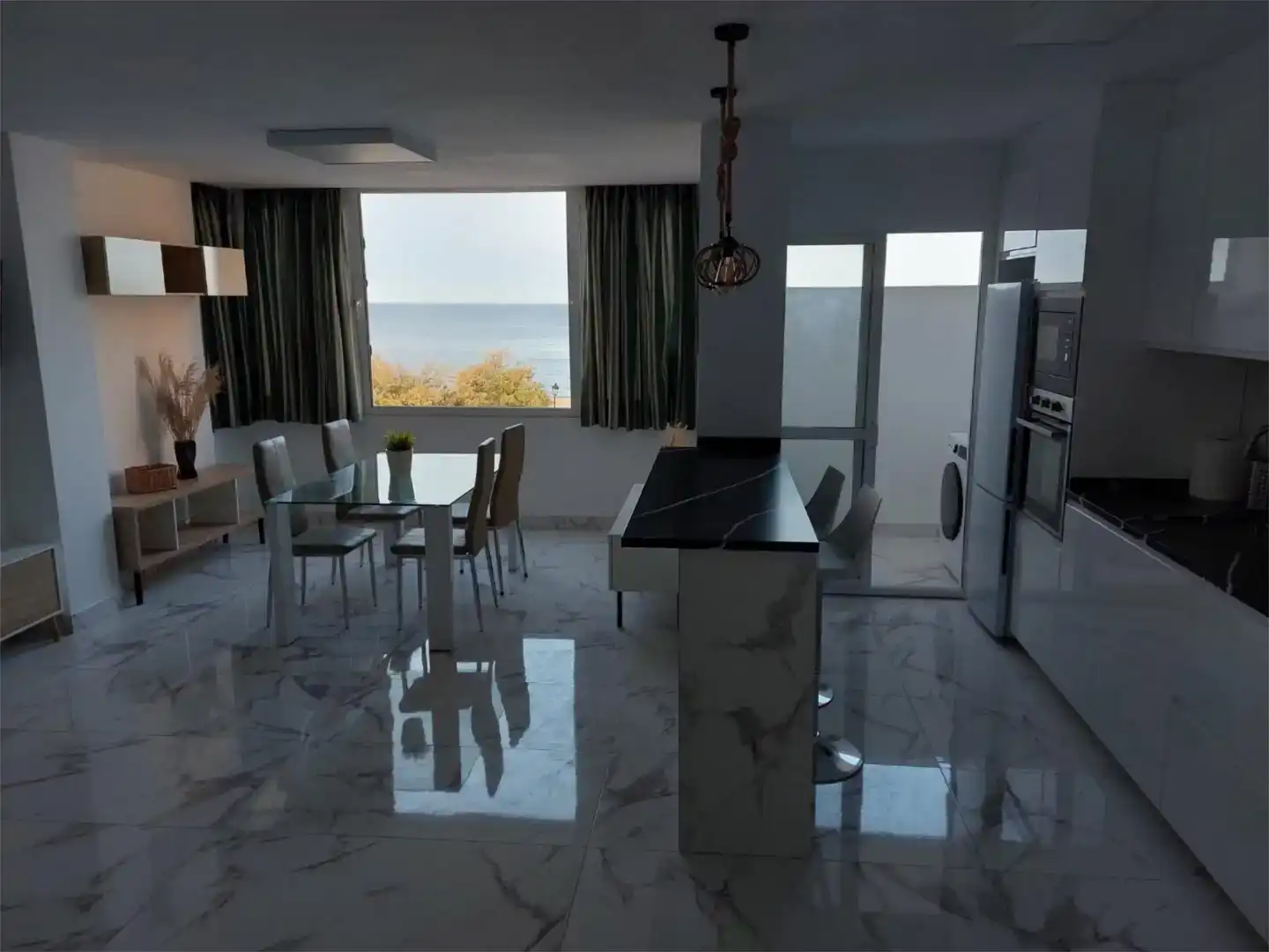 Comedor de Piso de alquiler en San Luis de Sabinillas