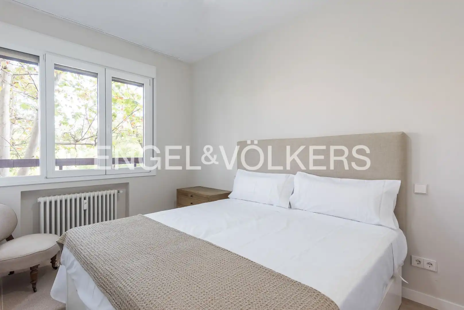 Habitación de Piso de alquiler en Madrid con Aire acondicionado, Calefacción y Amueblado