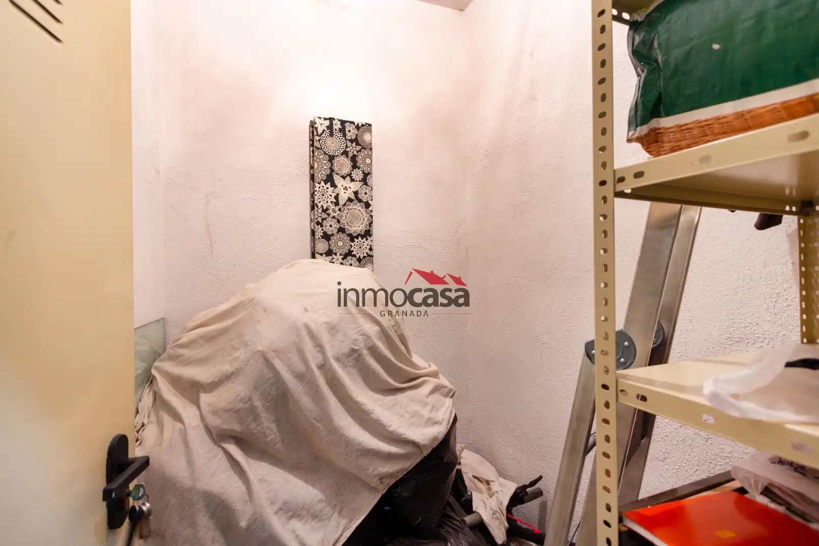 Piso en venta en Armilla con Trastero
