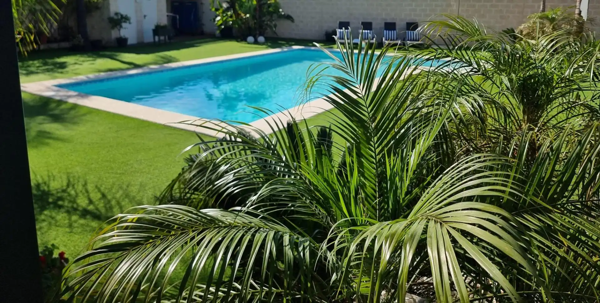 Piscina de Casa o chalet en venta en Carmona con Aire acondicionado, Jardín privado y Trastero