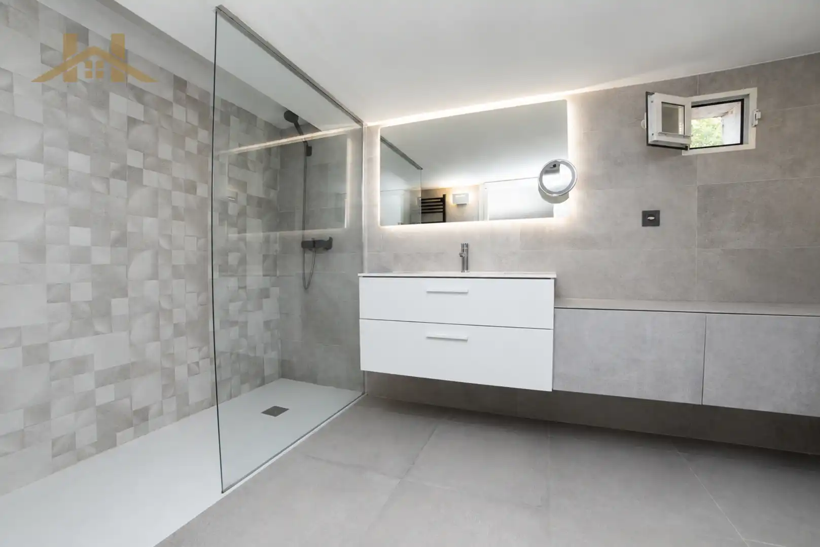 Baño de Casa o chalet en venta en Pozuelo de Alarcón con Aire acondicionado, Calefacción y Jardín privado