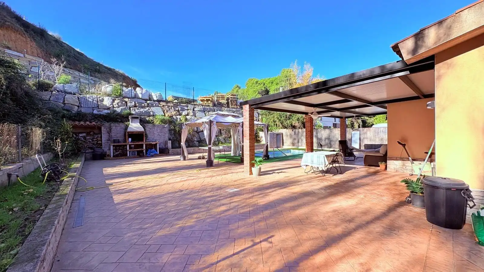 Terraza de Casa o chalet en venta en Castellar del Vallès con Aire acondicionado, Jardín privado y Terraza