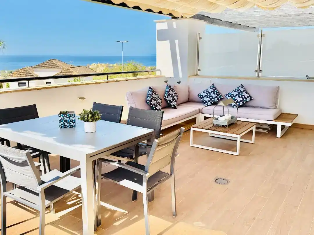 Terraza de Dúplex en venta en Marbella con Aire acondicionado, Terraza y Piscina