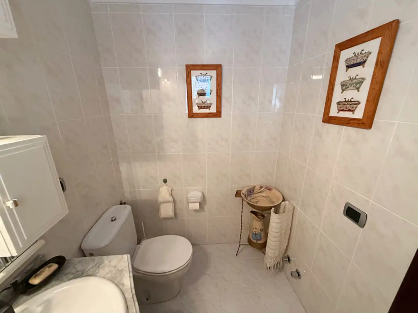 Baño de Casa adosada en venta en Oviedo  con Calefacción, Jardín privado y Parquet