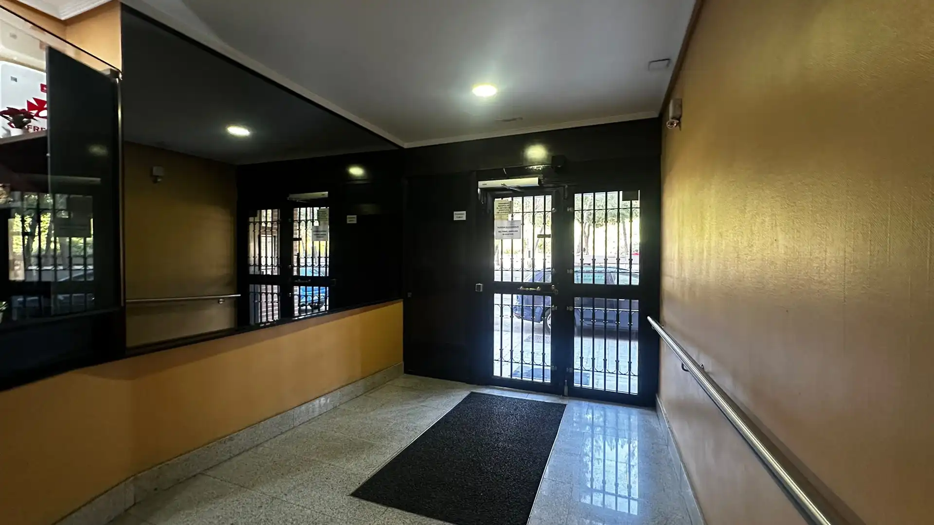 Flat for rent in Madrid  with Heating
