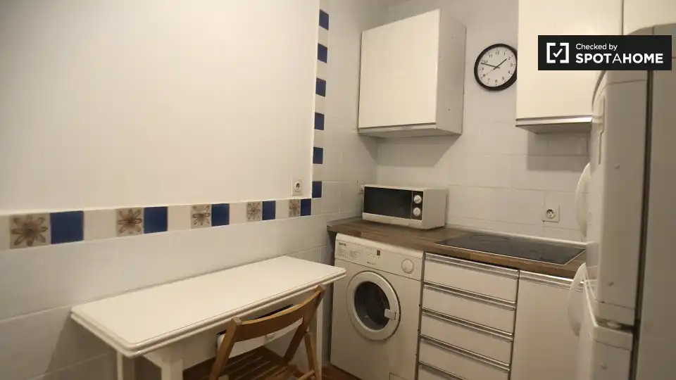 Habitació a Embajadores - Lavapiés