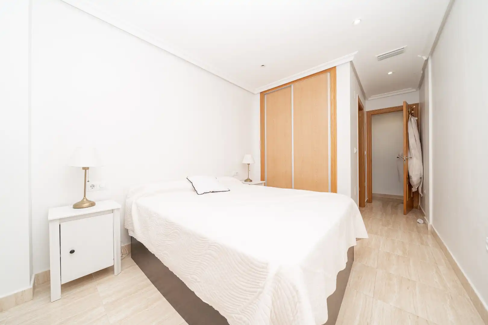Dormitori de Apartament en venda en Pilar de la Horadada amb Aire condicionat