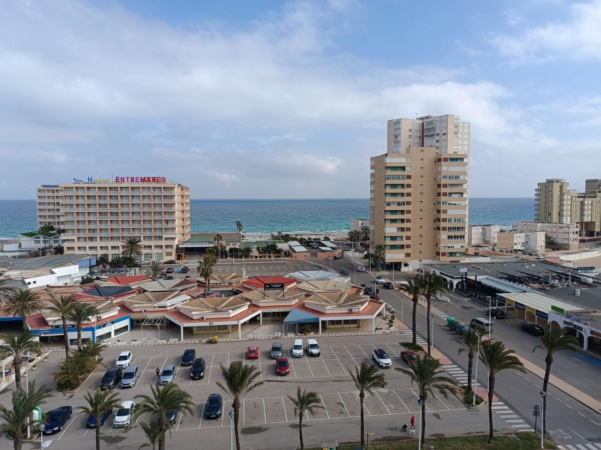 Exterior view of Flat to rent in La Manga del Mar Menor  with Terrace