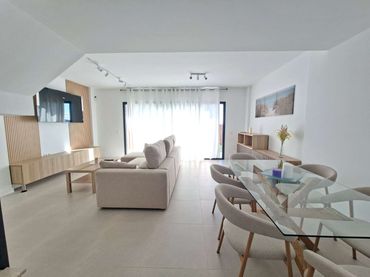 Villa mit Pool zur Miete in N/A