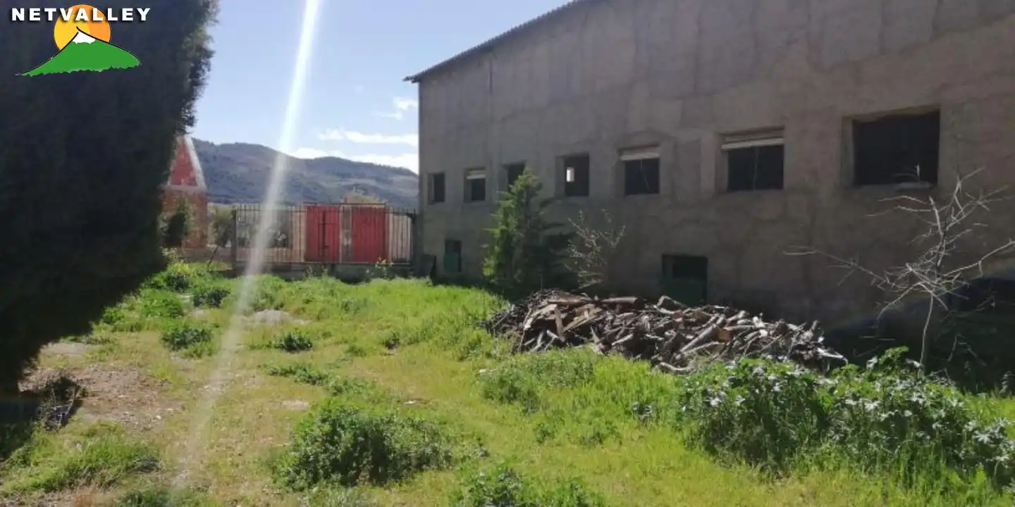 Vista exterior de Nave industrial en venta en Nigüelas