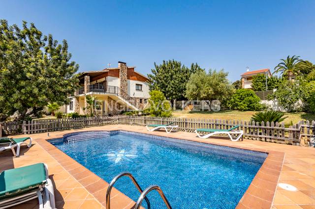 Casa-chalet en Venta en Roda de Berà