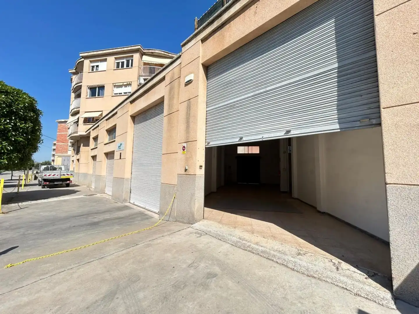 Aparcament de Local de lloguer en El Catllar  amb Aire condicionat