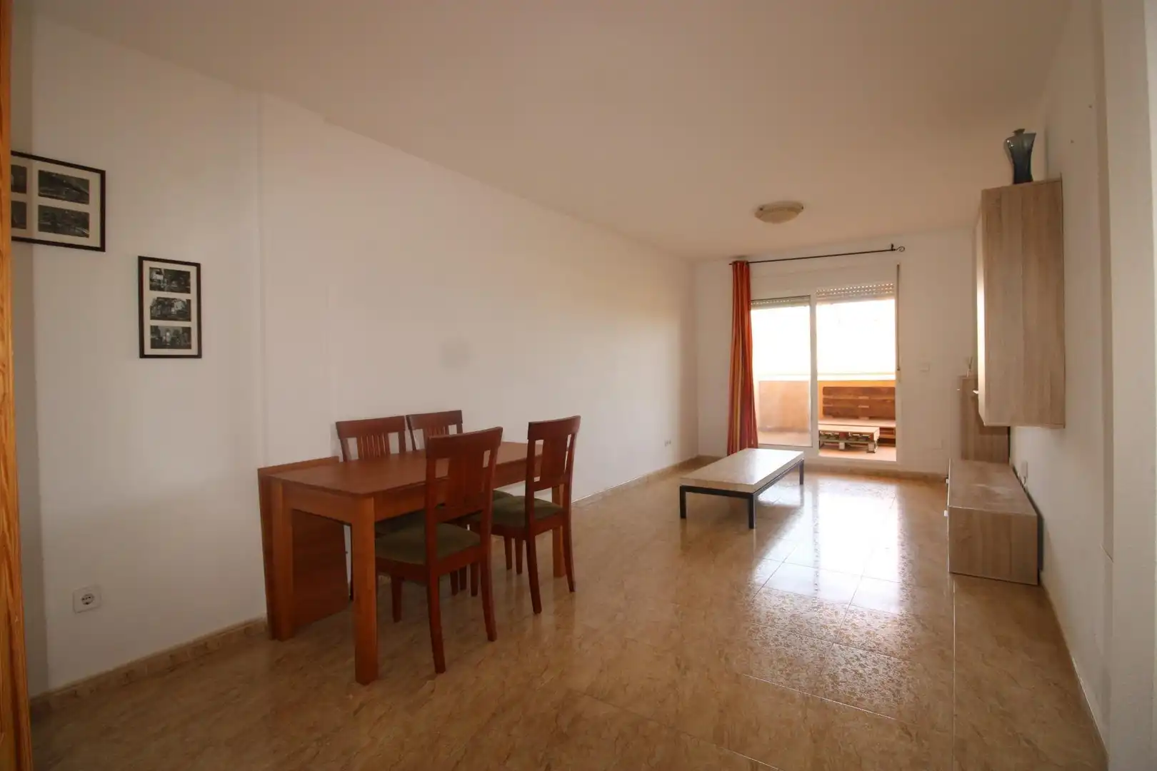 Comedor de Piso en venta en La Unión con Terraza, Trastero y Balcón