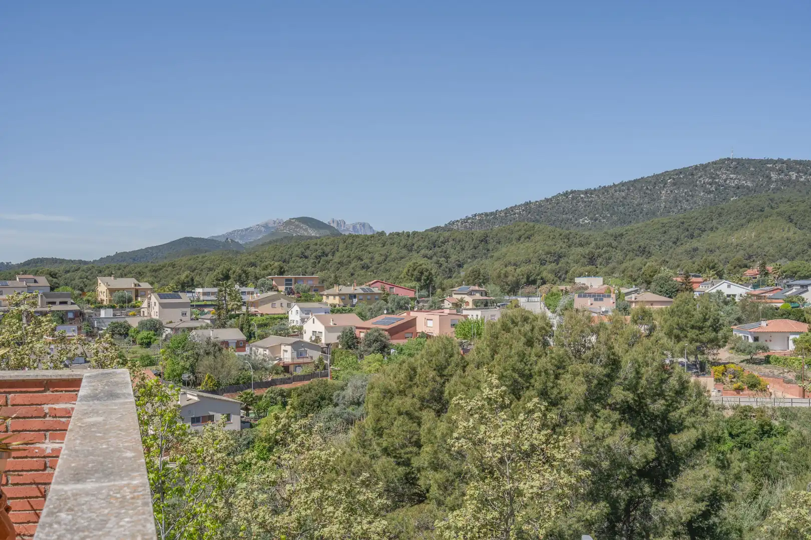 Vista exterior de Àtic en venda en Viladecavalls amb Aire condicionat, Calefacció i Parquet