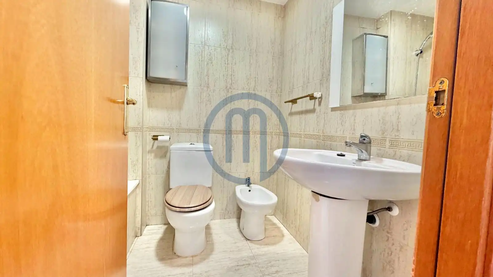 Bathroom of Flat for sale in Canovelles