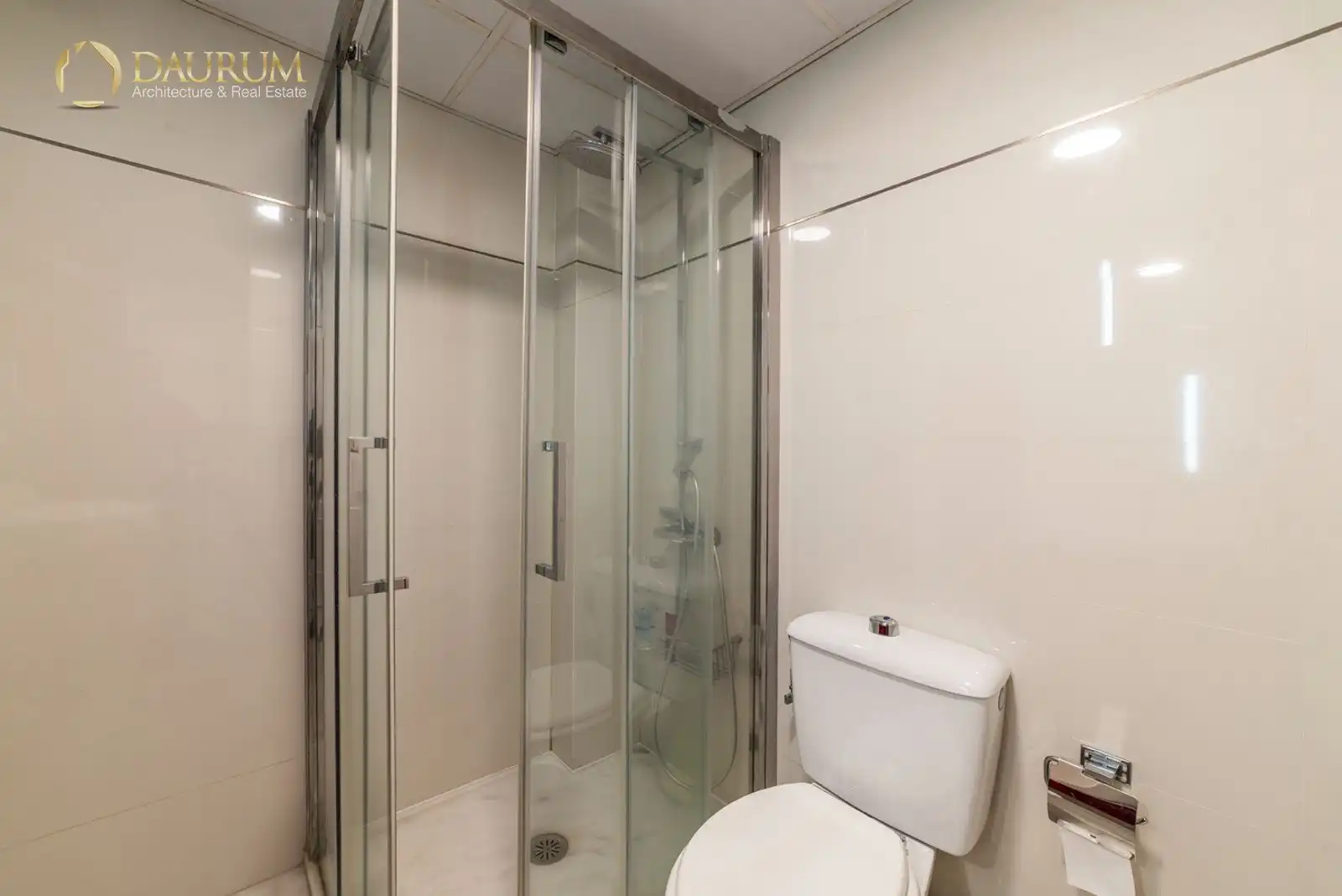 Badezimmer von Maisonette zum Verkauf in San Juan de Aznalfarache mit Klimaanlage, Heizung und Terrasse