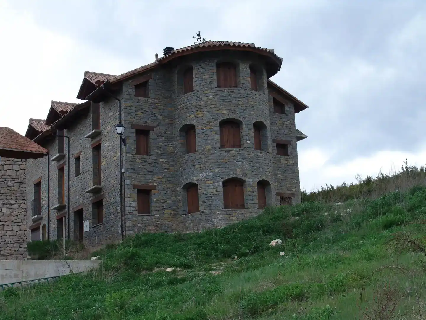 Exterior view of Detached homes for sale in Valle de Lierp  with Balcony