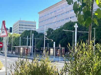 Vista exterior de Pis en venda en  Sevilla Capital amb Aire condicionat