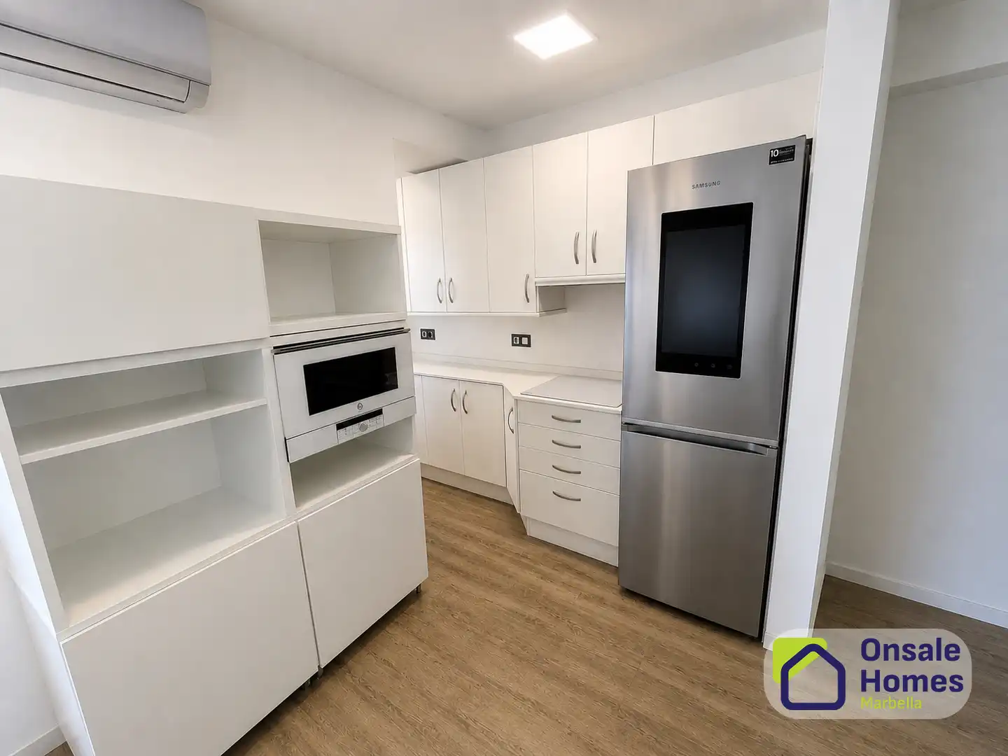 Cocina de Piso en venta en Marbella con Aire acondicionado, Terraza y Balcón