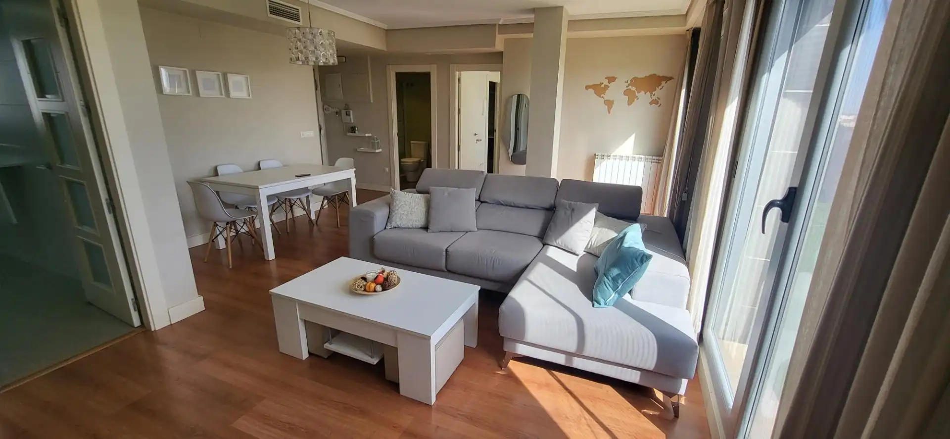 Attic for rent in Feria