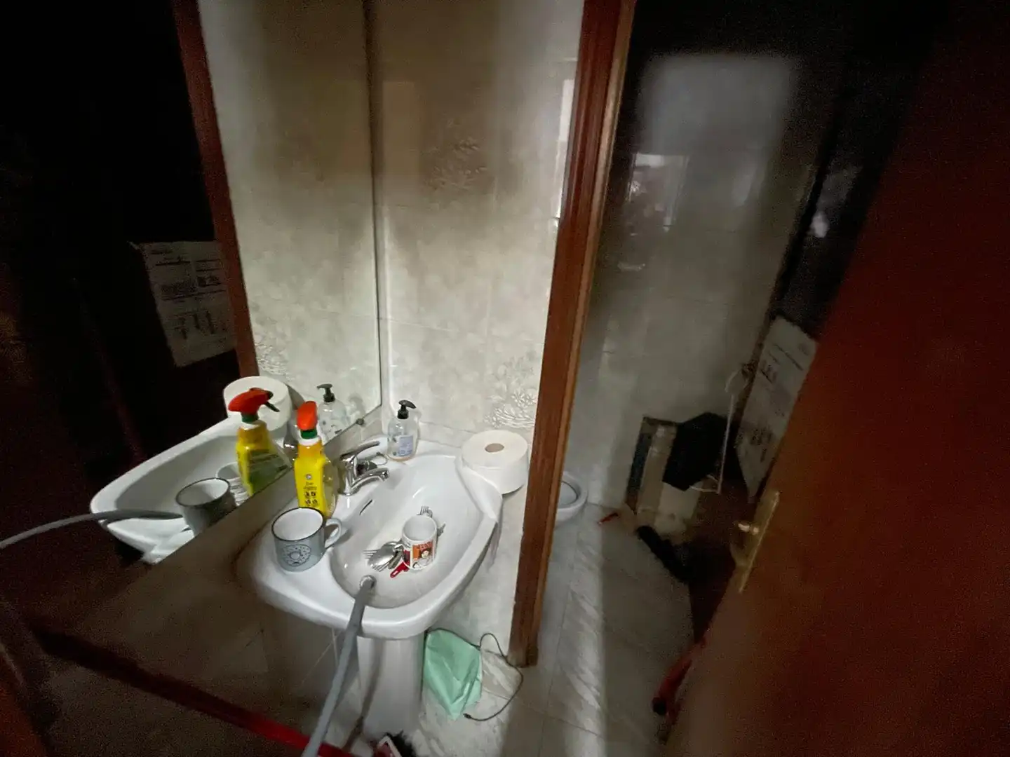 Baño de Local de alquiler en Madrid con Aire acondicionado, Calefacción y Amueblado