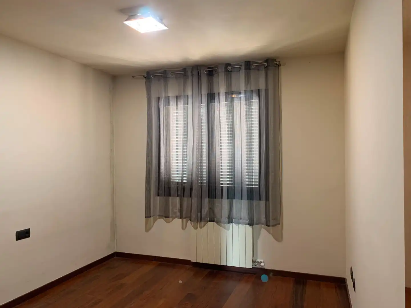 Habitación de Casa adosada en venta en Reus con Aire acondicionado, Calefacción y Jardín privado