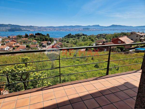 Casa-chalet en Venta en Camiño da Pandiña en Moaña