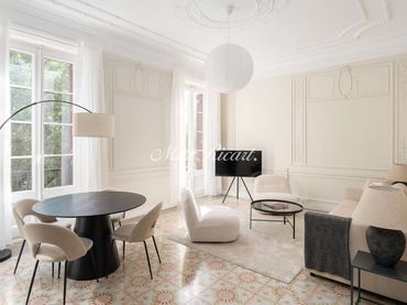 Flat with balcony to rent in N/A