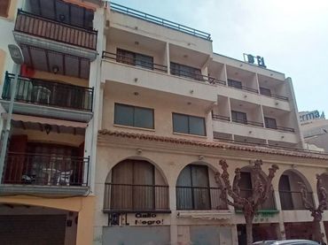 Chalet en venta en calle Santiago Russinyol