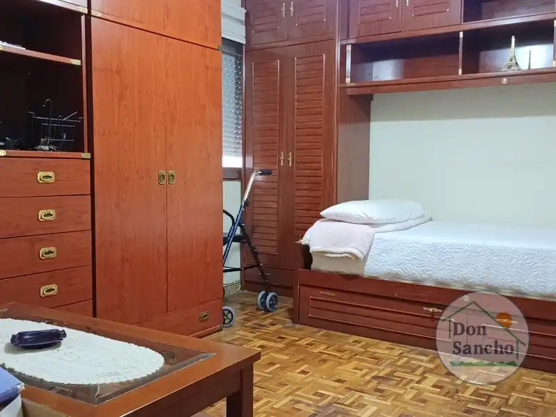 Habitación de Piso en venta en Valladolid con Calefacción
