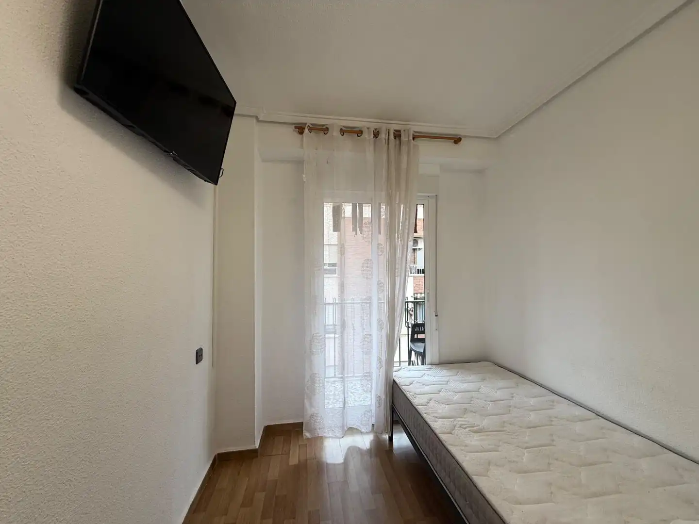 Habitación de Piso para compartir en Elche / Elx con Aire acondicionado, Terraza y Amueblado