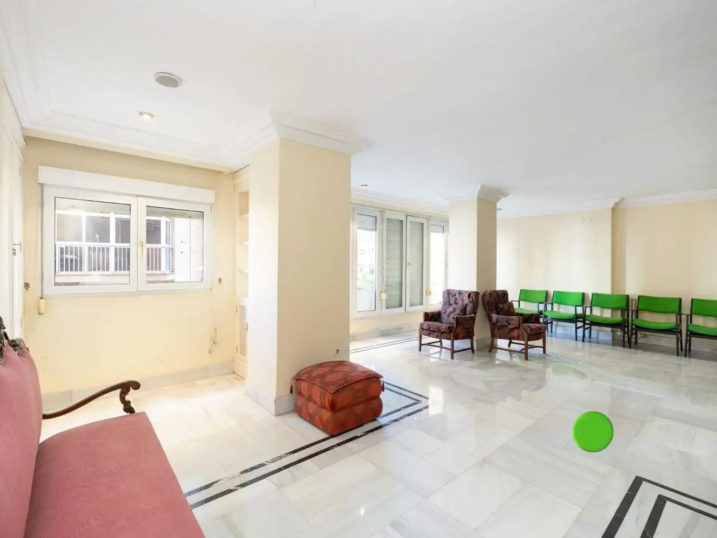 Flat for sale in  Granada Capital